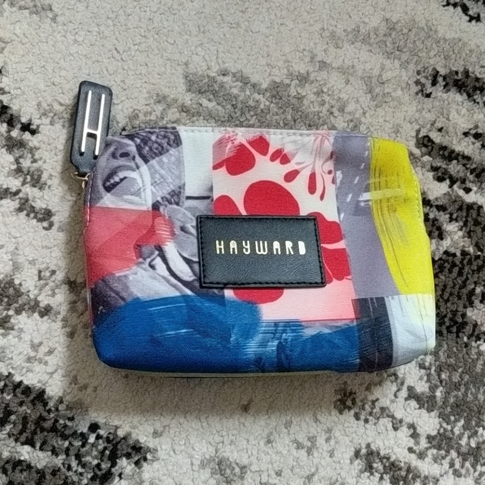 Hayward pouch